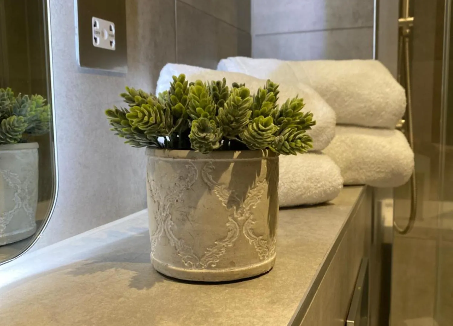 Luxury York Apartment, Free Parking & Free Gym Appartement